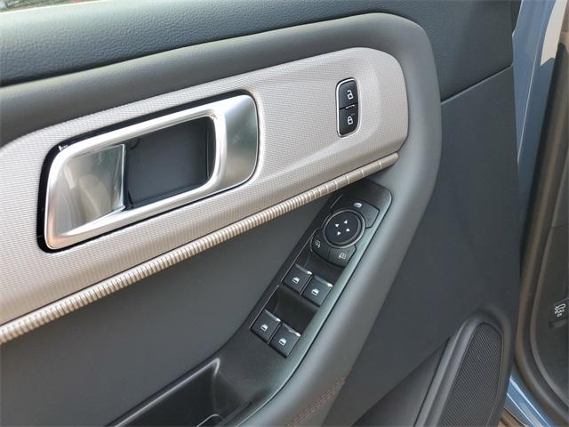 new 2025 Ford Explorer car, priced at $48,840