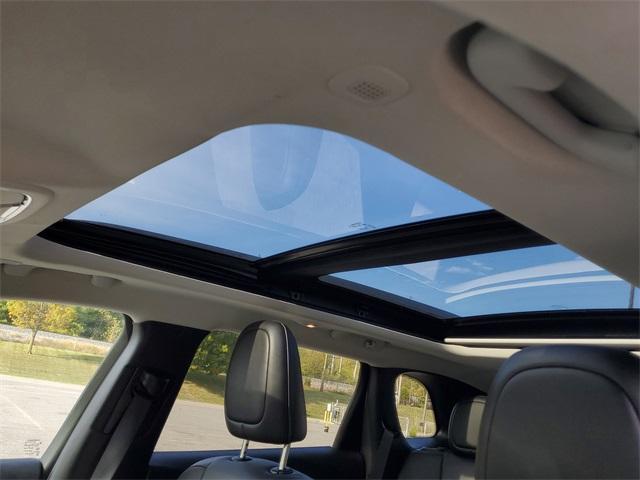 used 2022 Jeep Cherokee car, priced at $22,948