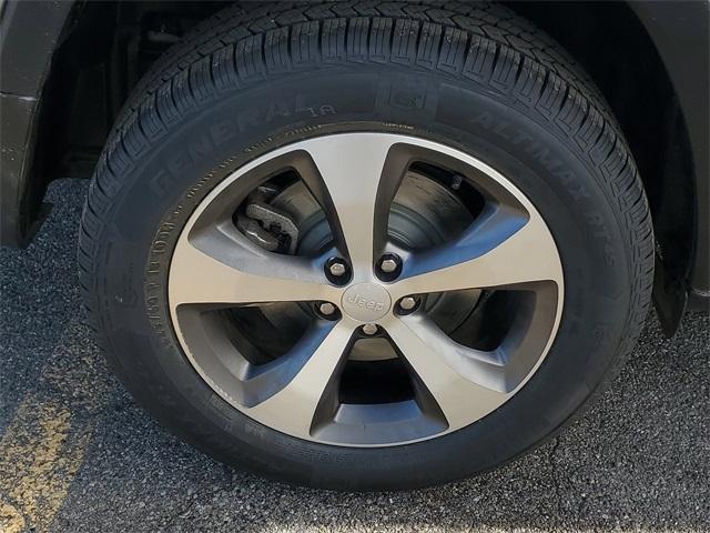 used 2022 Jeep Cherokee car, priced at $22,948