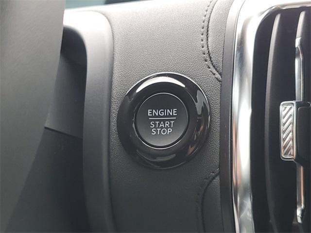 new 2025 Ford Expedition car, priced at $83,025