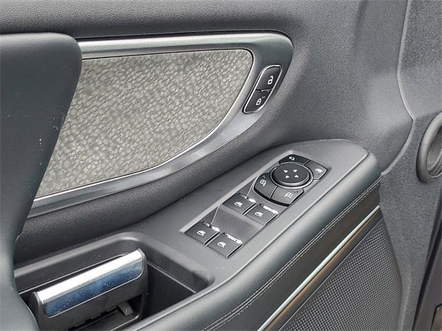 new 2025 Ford Expedition car, priced at $83,025