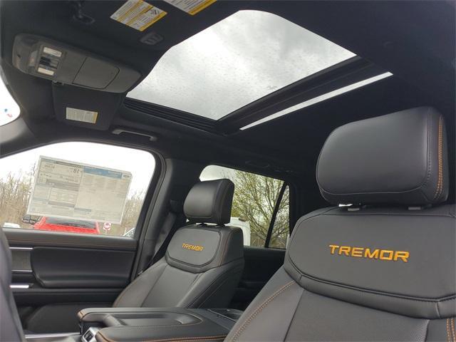 new 2025 Ford Expedition car, priced at $83,025