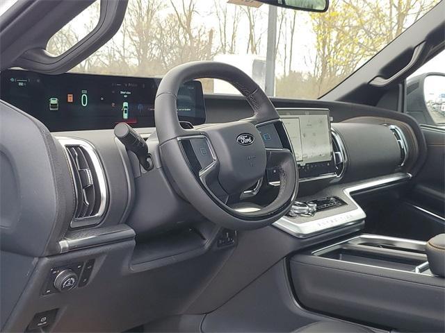 new 2025 Ford Expedition car, priced at $83,025