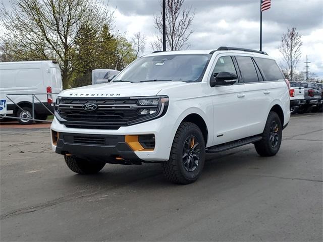 new 2025 Ford Expedition car, priced at $83,025