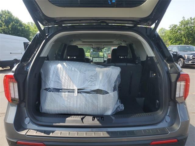 new 2025 Ford Explorer car, priced at $50,895