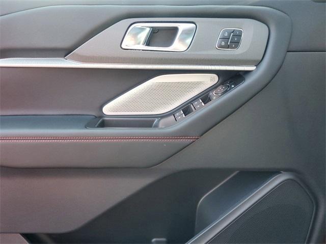 new 2025 Ford Explorer car, priced at $58,850