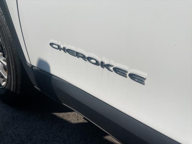 used 2020 Jeep Cherokee car, priced at $20,995