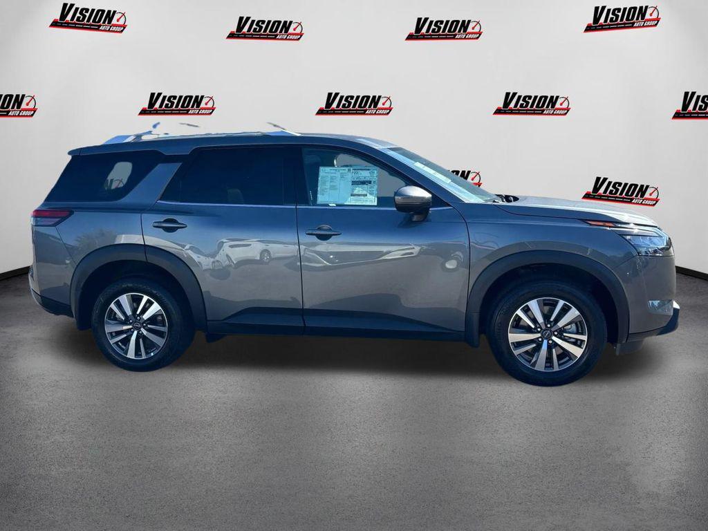 new 2025 Nissan Pathfinder car, priced at $41,094