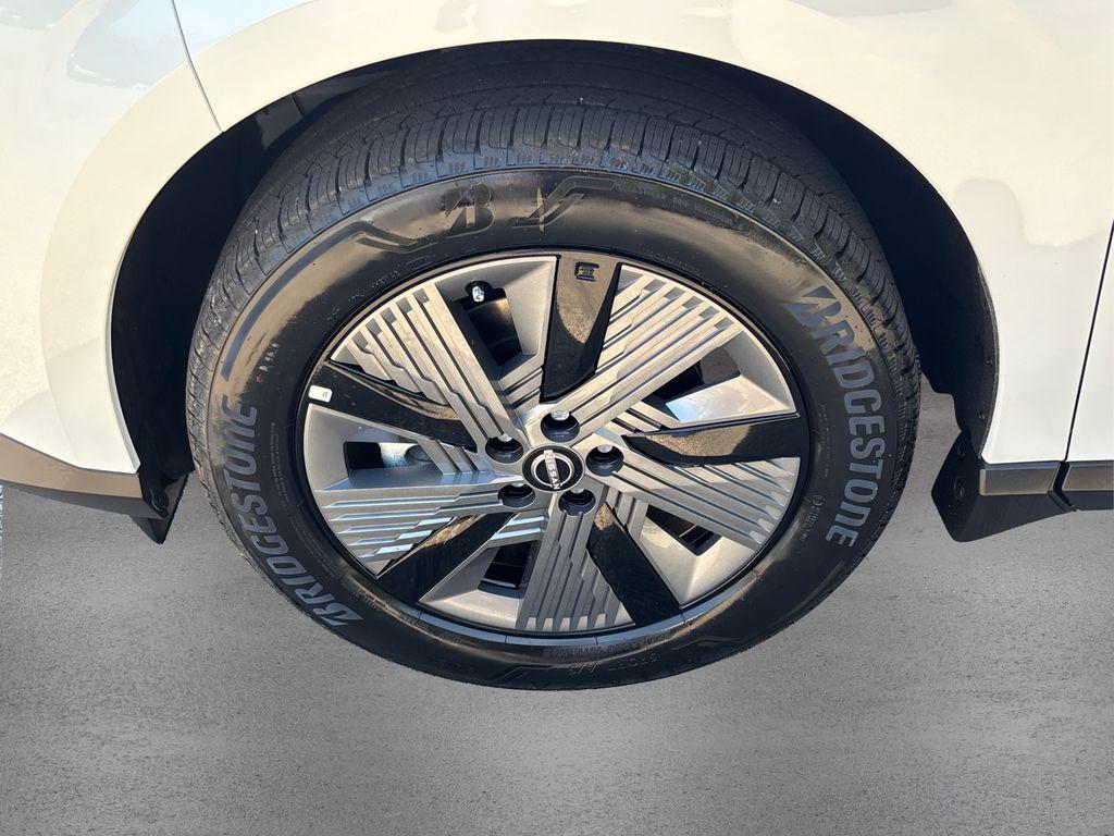 new 2025 Nissan Murano car, priced at $44,393