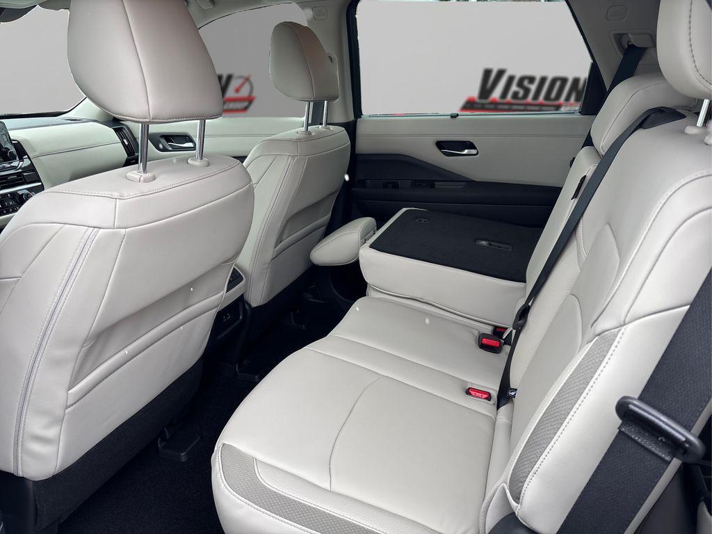 new 2025 Nissan Pathfinder car, priced at $41,090