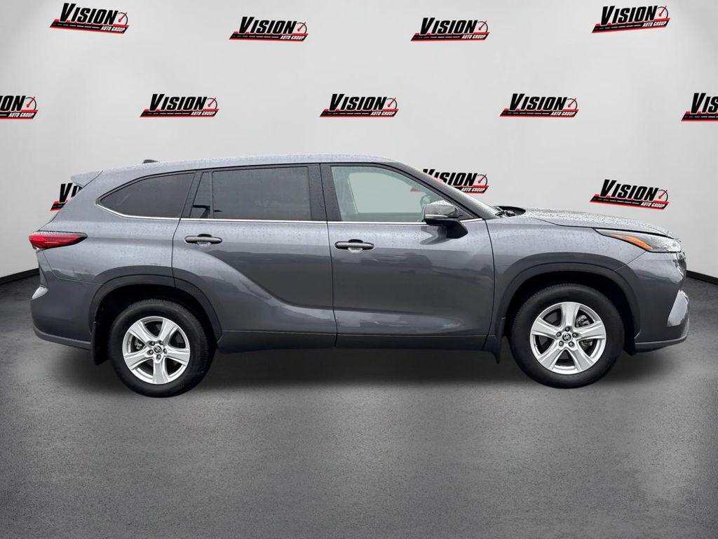 used 2023 Toyota Highlander car, priced at $39,811