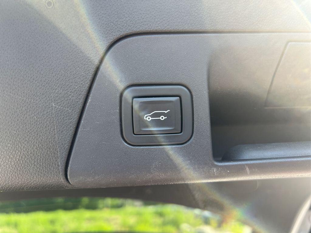 used 2023 Buick Envision car, priced at $24,833