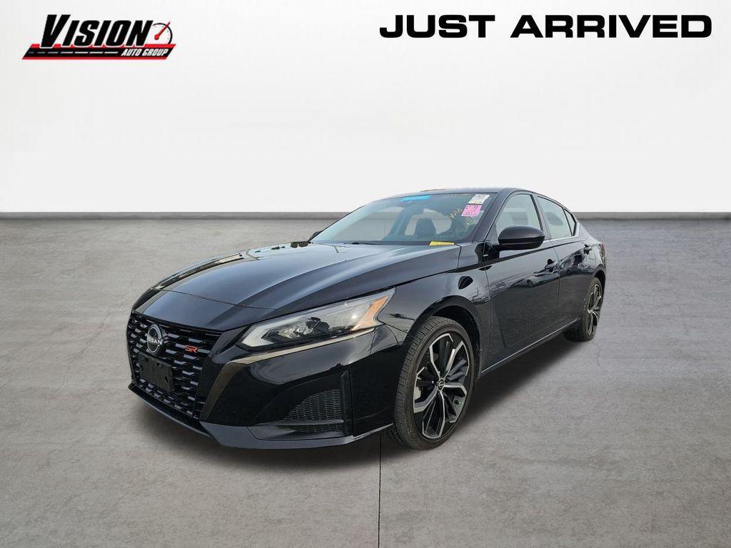 used 2023 Nissan Altima car, priced at $24,227