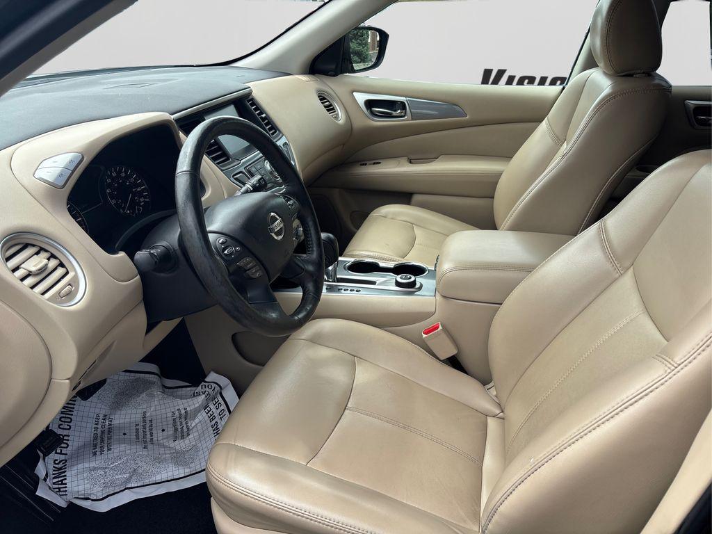 used 2020 Nissan Pathfinder car, priced at $18,886