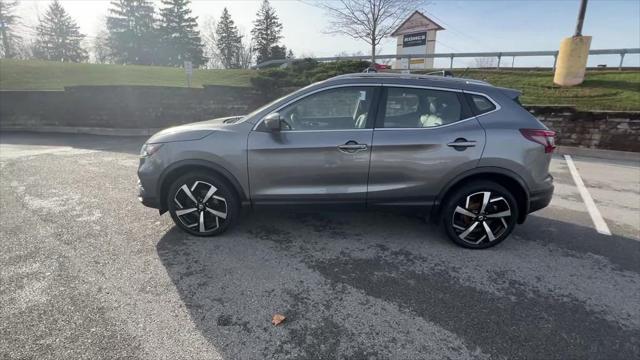 used 2020 Nissan Rogue Sport car, priced at $16,410