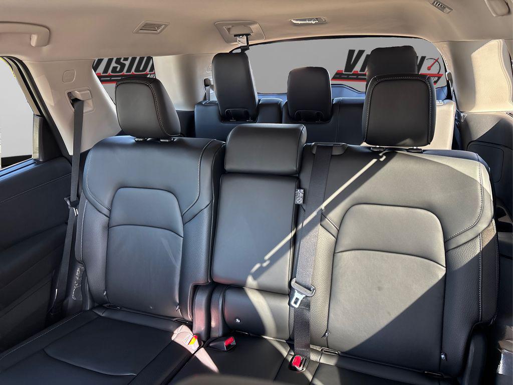 new 2025 Nissan Pathfinder car, priced at $39,581