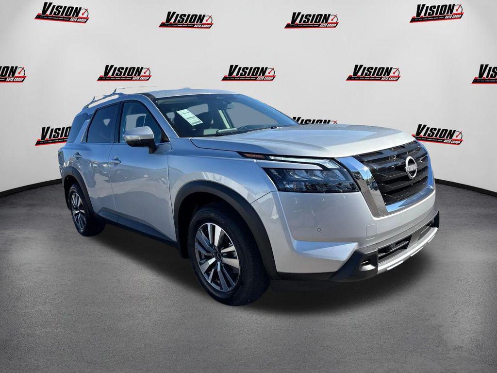 new 2025 Nissan Pathfinder car, priced at $39,581