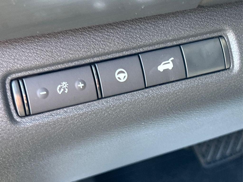 new 2025 Nissan Pathfinder car, priced at $43,845
