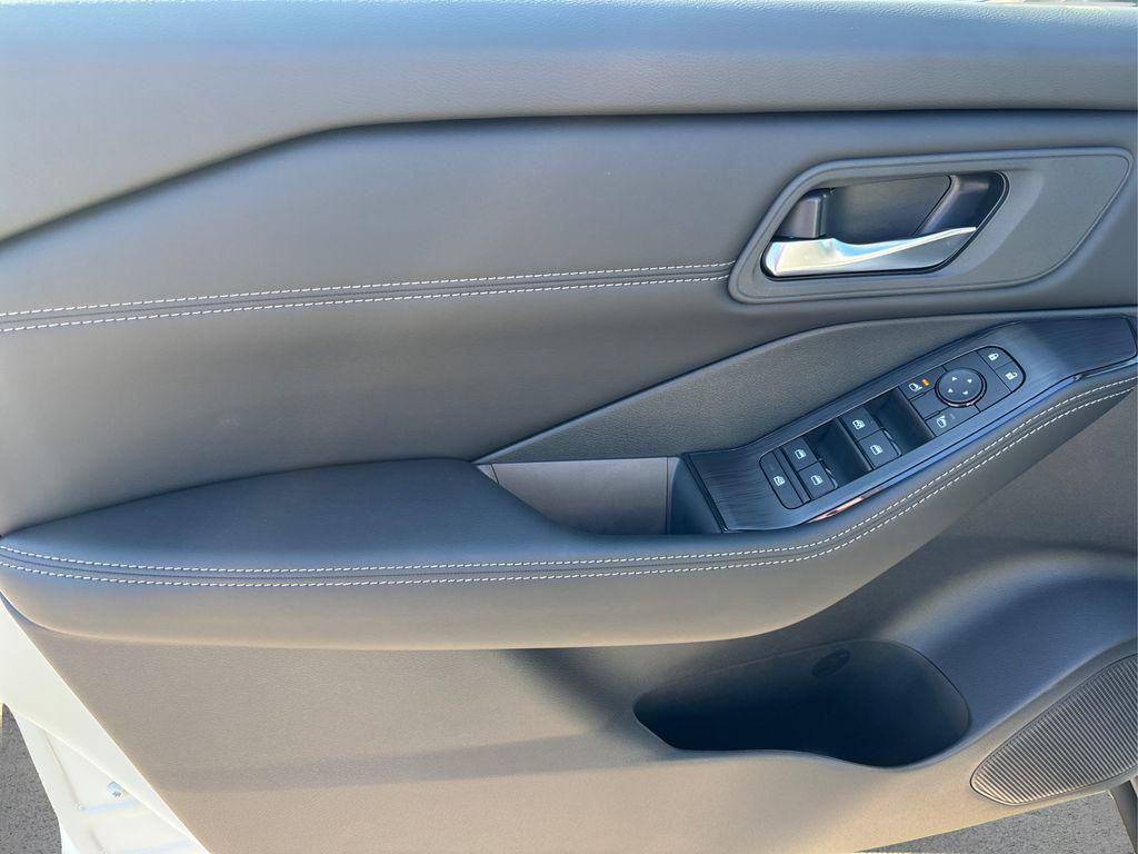 new 2026 Nissan Rogue car, priced at $33,600