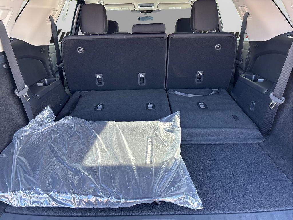 new 2025 Nissan Pathfinder car, priced at $37,512