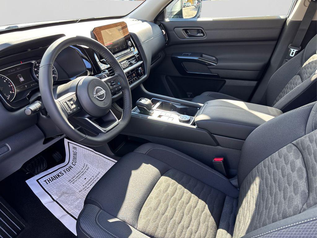 new 2025 Nissan Pathfinder car, priced at $37,512