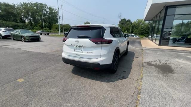 used 2022 Nissan Pathfinder car, priced at $33,995