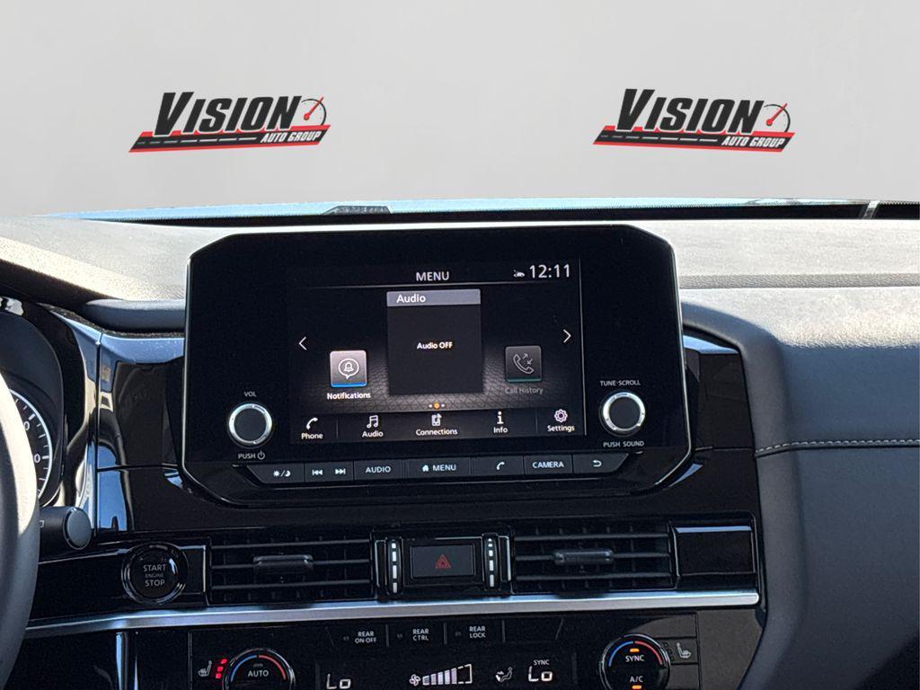 new 2025 Nissan Pathfinder car, priced at $38,926