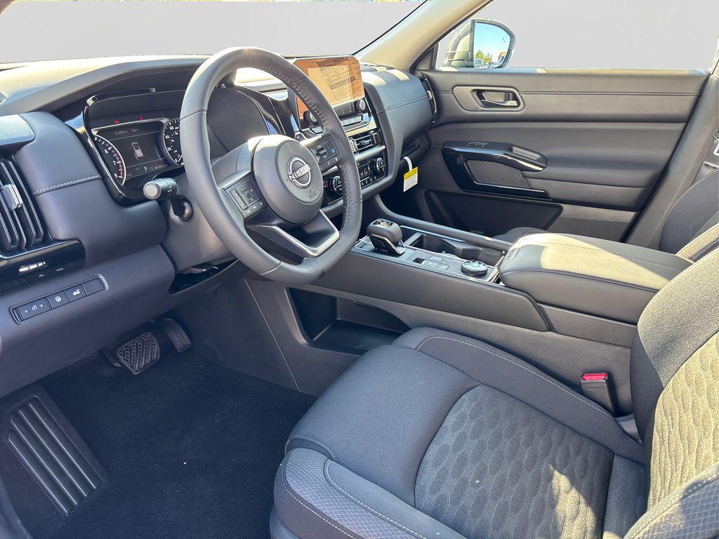 new 2025 Nissan Pathfinder car, priced at $38,926