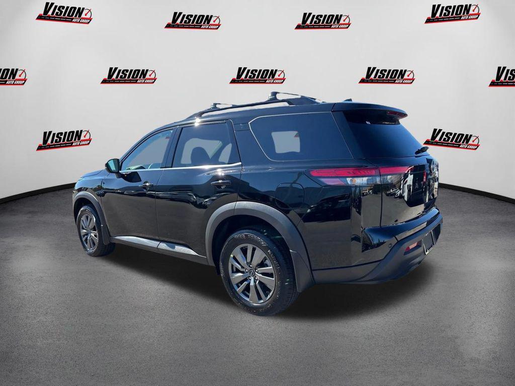 new 2025 Nissan Pathfinder car, priced at $38,875