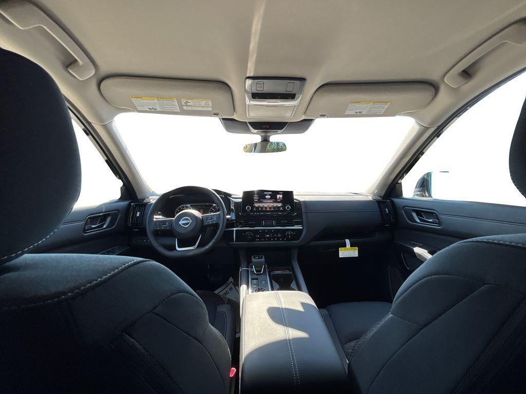 new 2025 Nissan Pathfinder car, priced at $38,875