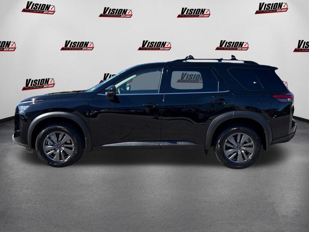 new 2025 Nissan Pathfinder car, priced at $38,875