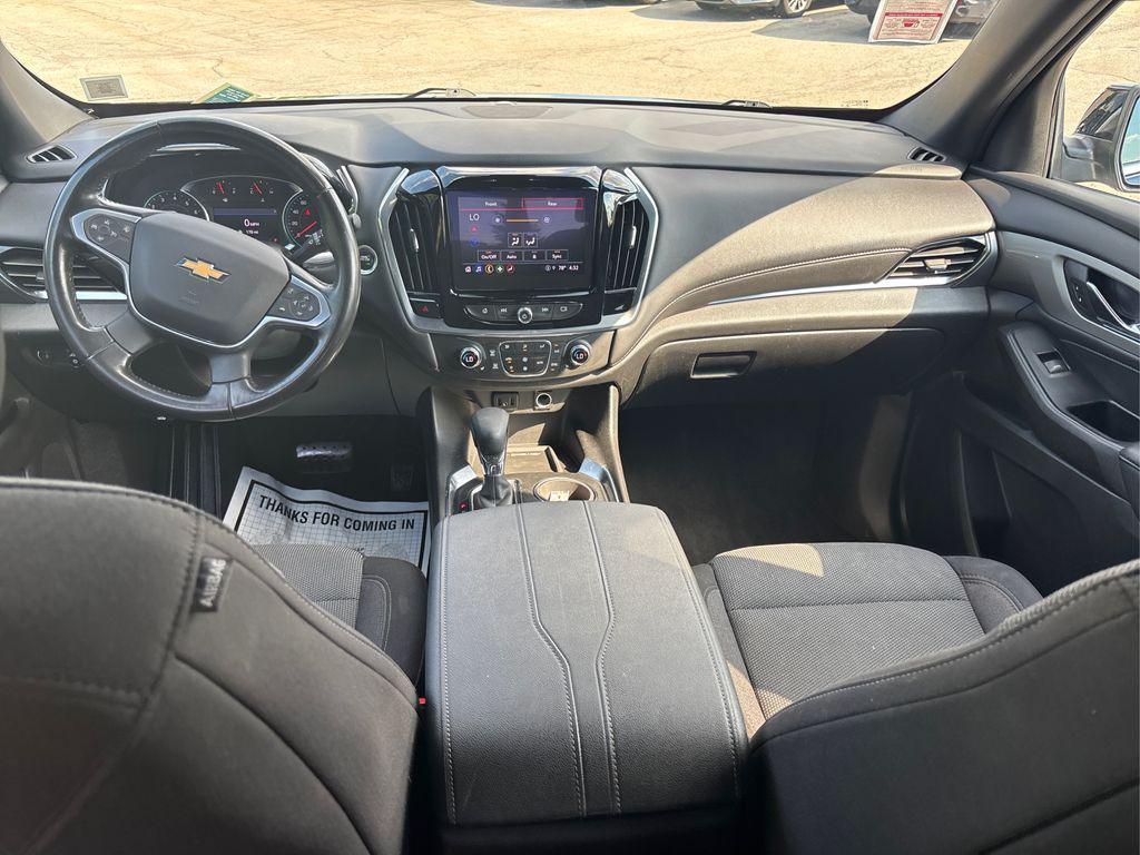 used 2022 Chevrolet Traverse car, priced at $26,984