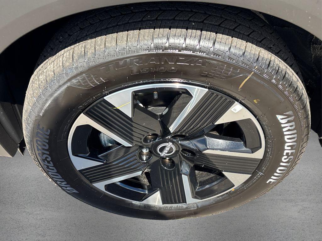 new 2025 Nissan Kicks car, priced at $28,819