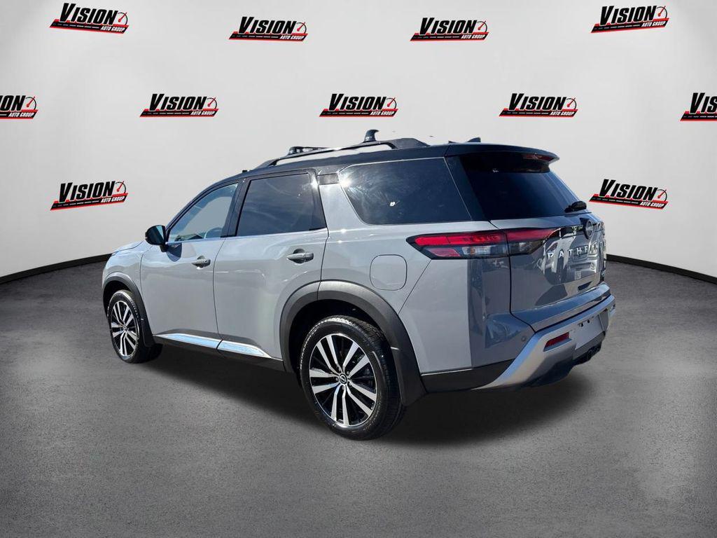 new 2025 Nissan Pathfinder car, priced at $48,351