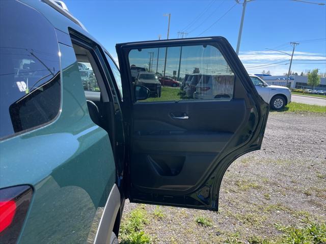 new 2024 Nissan Pathfinder car, priced at $39,434