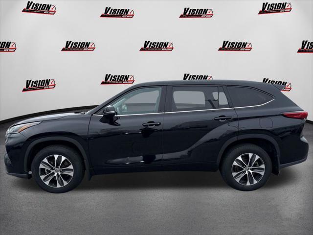 used 2021 Toyota Highlander car, priced at $28,570
