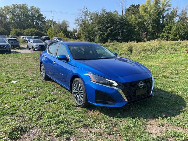 new 2025 Nissan Altima car, priced at $32,190