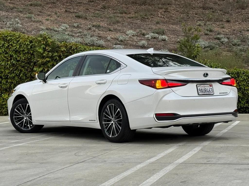 used 2022 Lexus ES 300h car, priced at $29,641