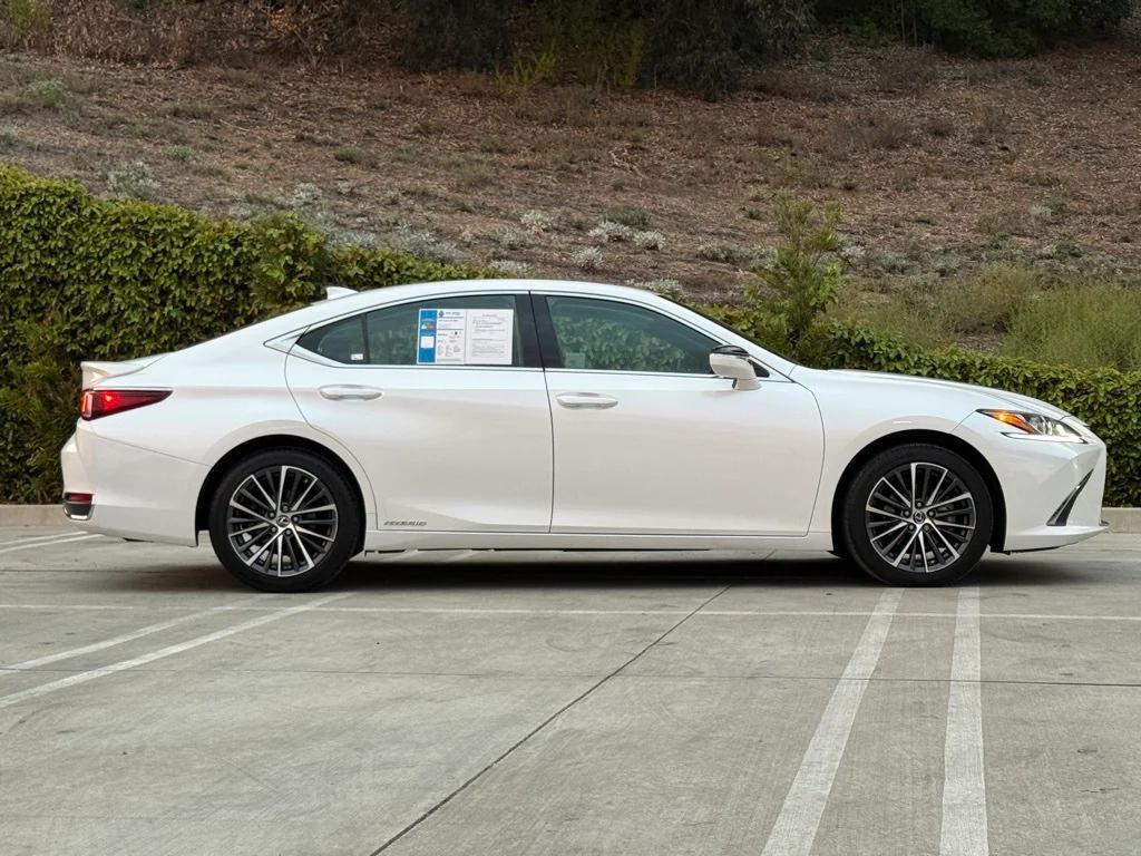 used 2022 Lexus ES 300h car, priced at $29,641