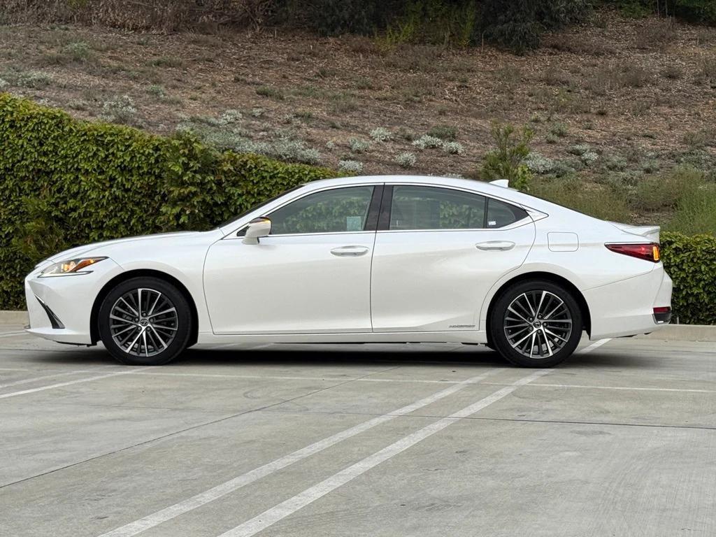 used 2022 Lexus ES 300h car, priced at $29,641