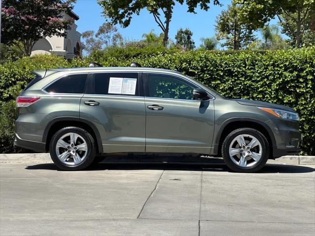 used 2015 Toyota Highlander car, priced at $16,500