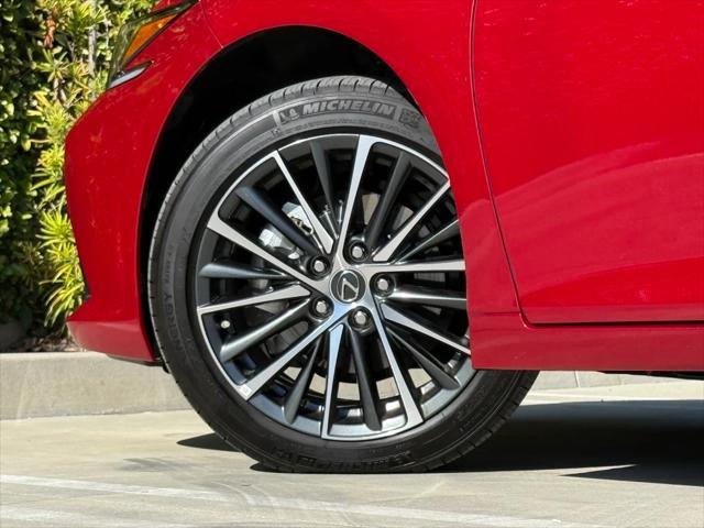 used 2025 Lexus ES 350 car, priced at $43,350
