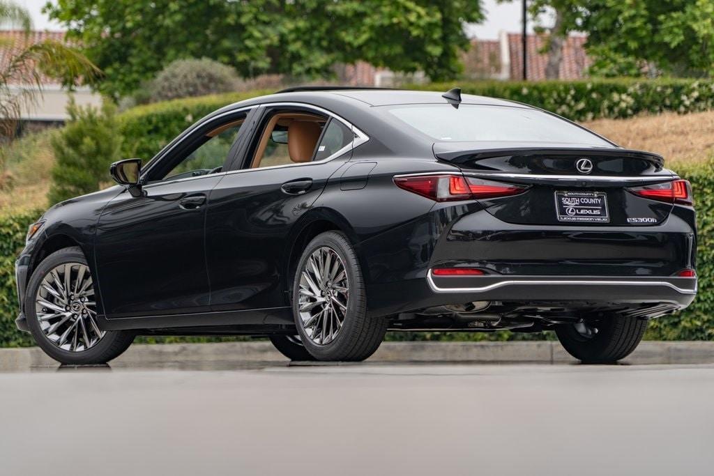 new 2024 Lexus ES 300h car, priced at $55,280