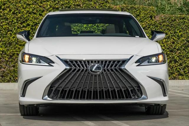 new 2025 Lexus ES 350 car, priced at $43,715