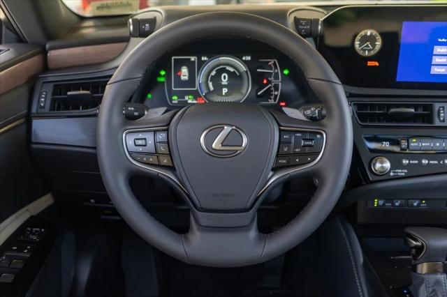 new 2025 Lexus ES 300h car, priced at $48,065