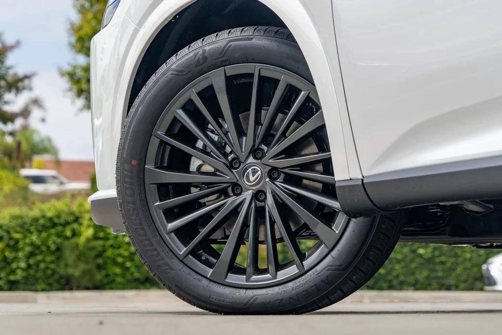 new 2026 Lexus RX 350 car, priced at $61,263