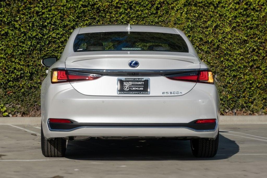 new 2024 Lexus ES 300h car, priced at $48,940