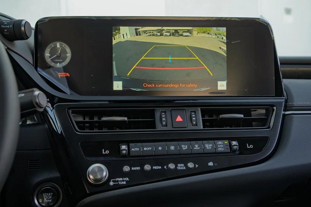 new 2025 Lexus ES 350 car, priced at $44,179