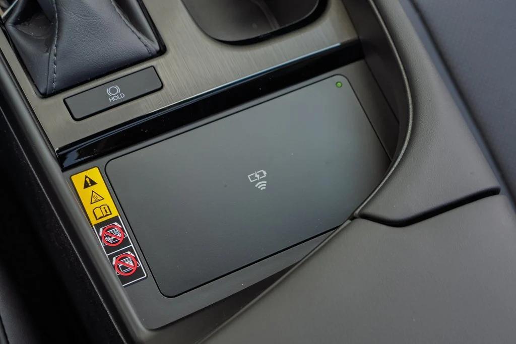 new 2025 Lexus ES 350 car, priced at $44,179