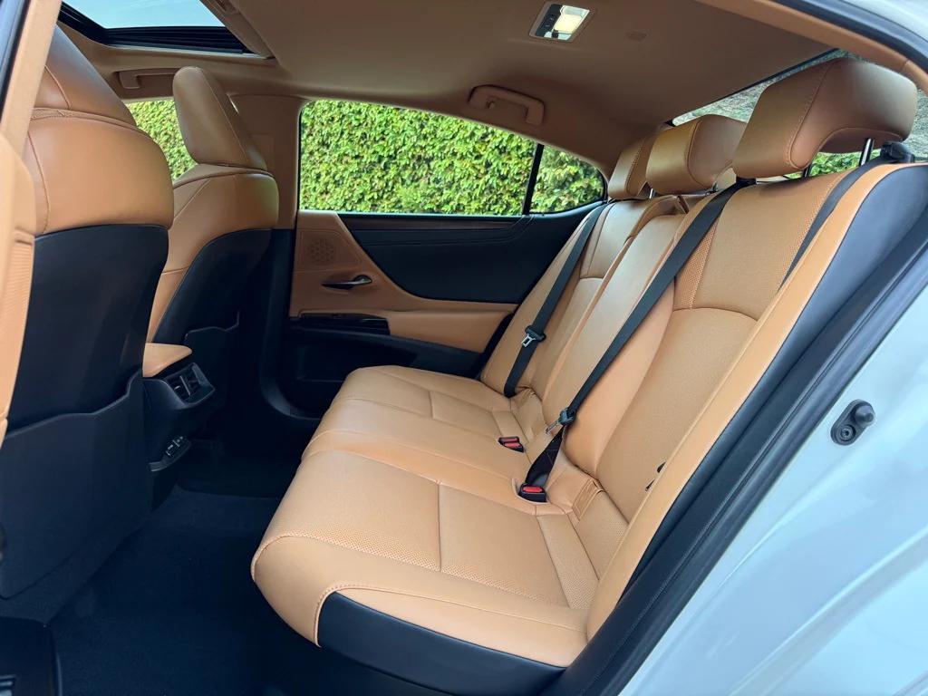 used 2024 Lexus ES 300h car, priced at $41,281